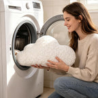 Coussin décoratif en forme de nuage blanc 54 x 33 cm
